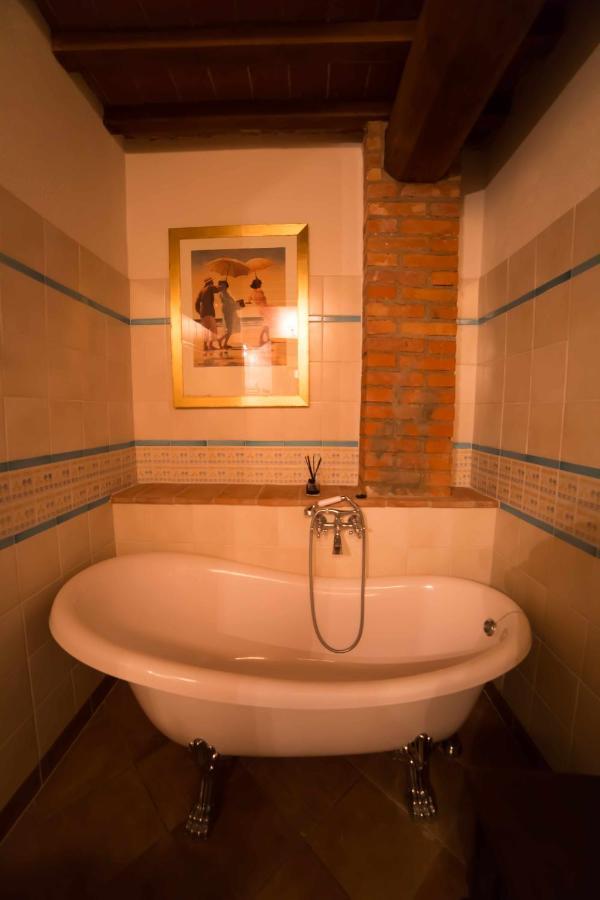 Agriturismo Borgo 7 Tigli - Apt 1 Montepulciano Stazione Kültér fotó